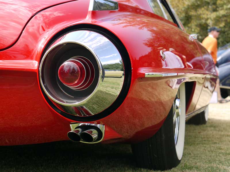 OK. Here's a bone for the carspotters to chew on. Can you name this car?