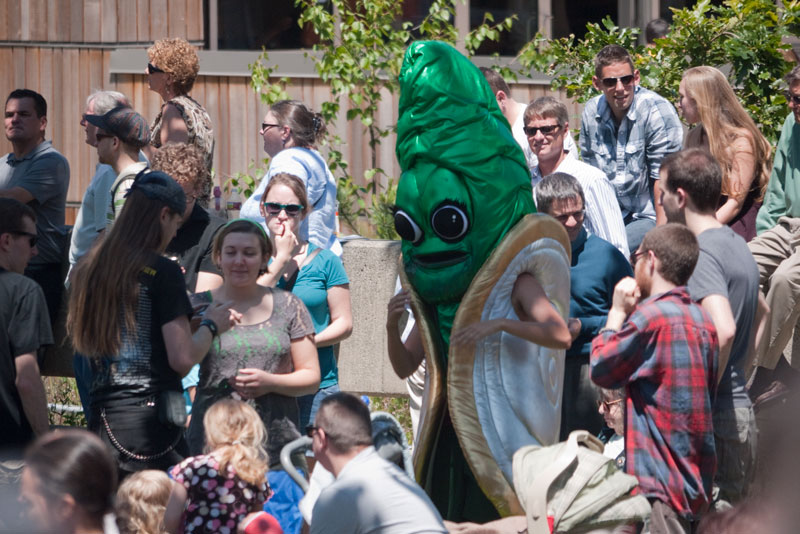 Speedy the Geoduck makes an appearance.