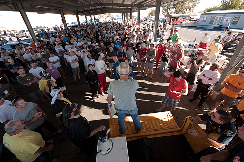 Driver's meeting before the race's first day.